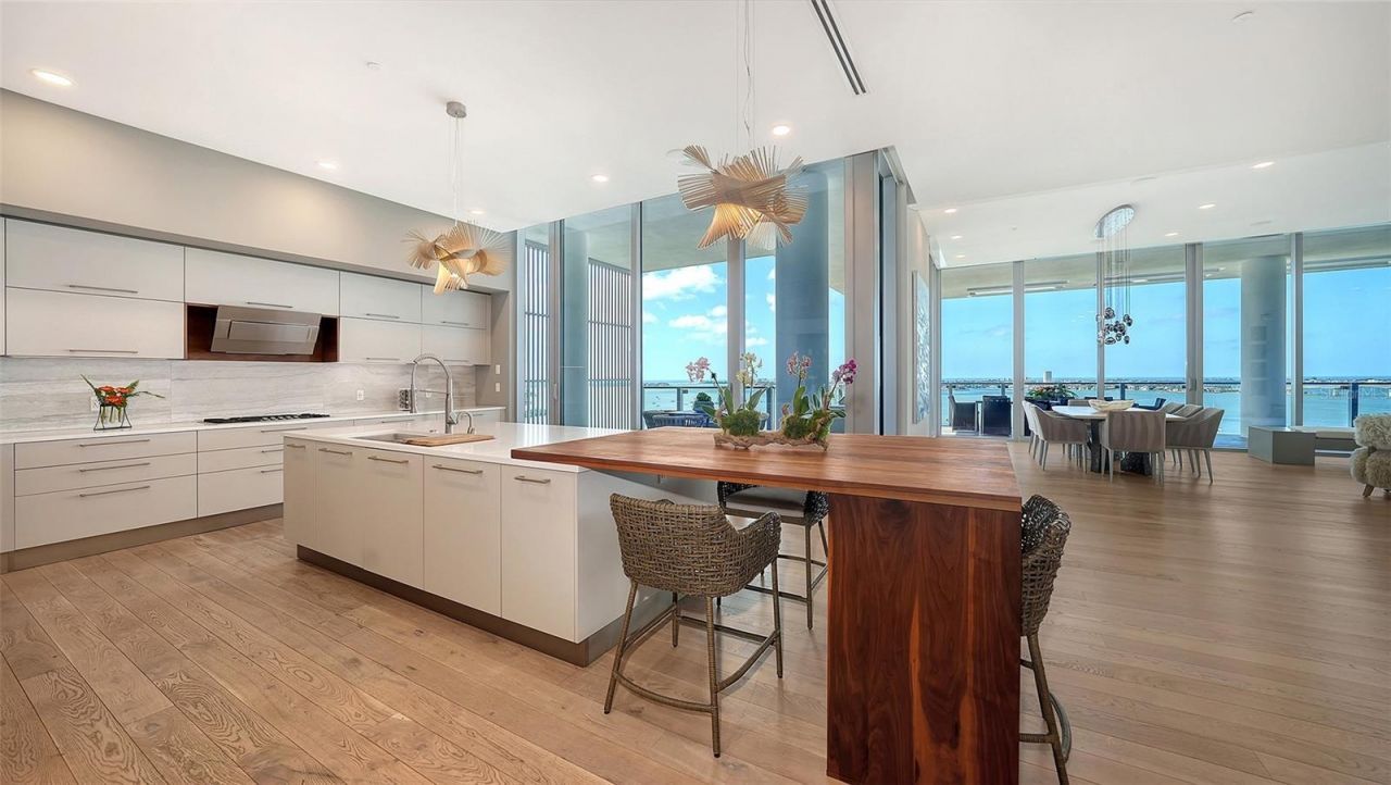 605 S Gulfstream Avenue, Unit 12, Sarasota, FL 34236 Photo