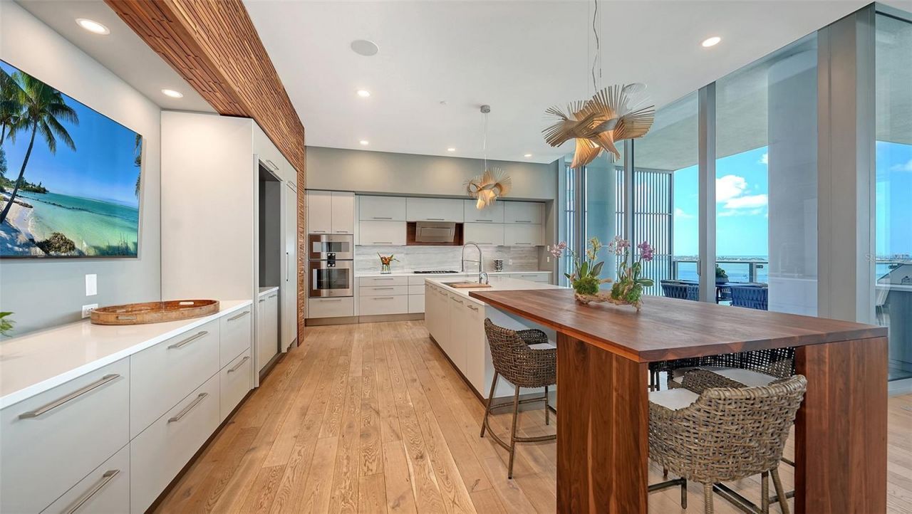 605 S Gulfstream Avenue, Unit 12, Sarasota, FL 34236 Photo