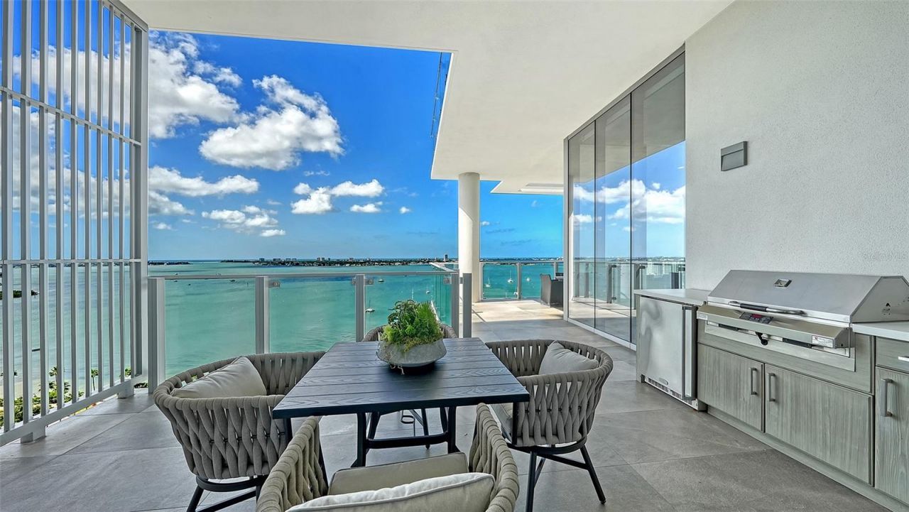 605 S Gulfstream Avenue, Unit 12, Sarasota, FL 34236 Photo