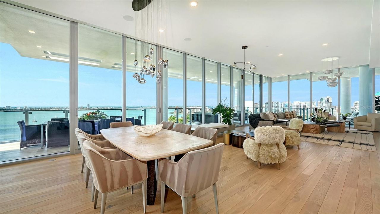 605 S Gulfstream Avenue, Unit 12, Sarasota, FL 34236 Photo