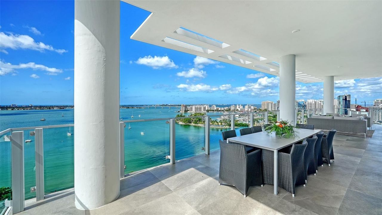 605 S Gulfstream Avenue, Unit 12, Sarasota, FL 34236 Photo