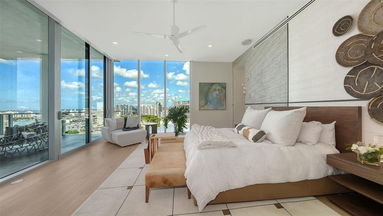 605 S Gulfstream Avenue, Unit 12, Sarasota, FL 34236 Photo