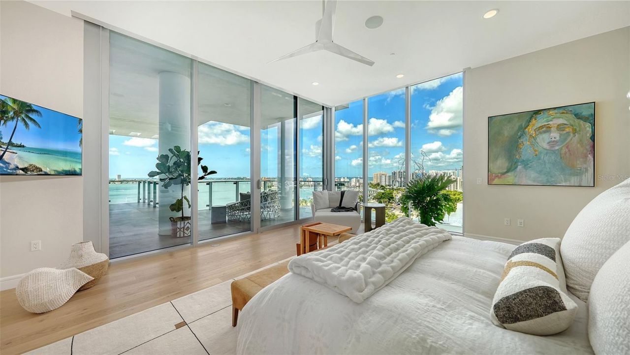 605 S Gulfstream Avenue, Unit 12, Sarasota, FL 34236 Photo