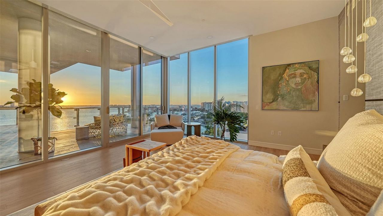 605 S Gulfstream Avenue, Unit 12, Sarasota, FL 34236 Photo