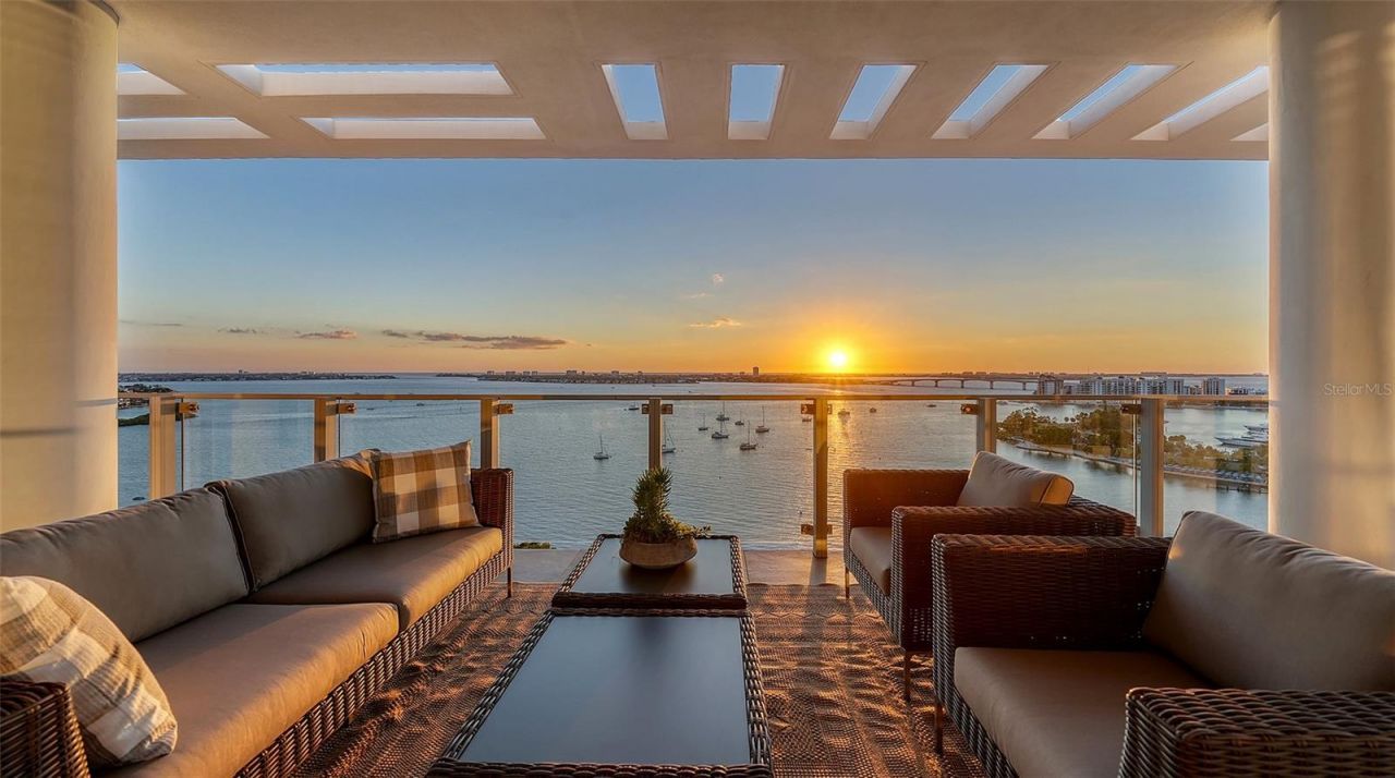 605 S Gulfstream Avenue, Unit 12, Sarasota, FL 34236 Photo
