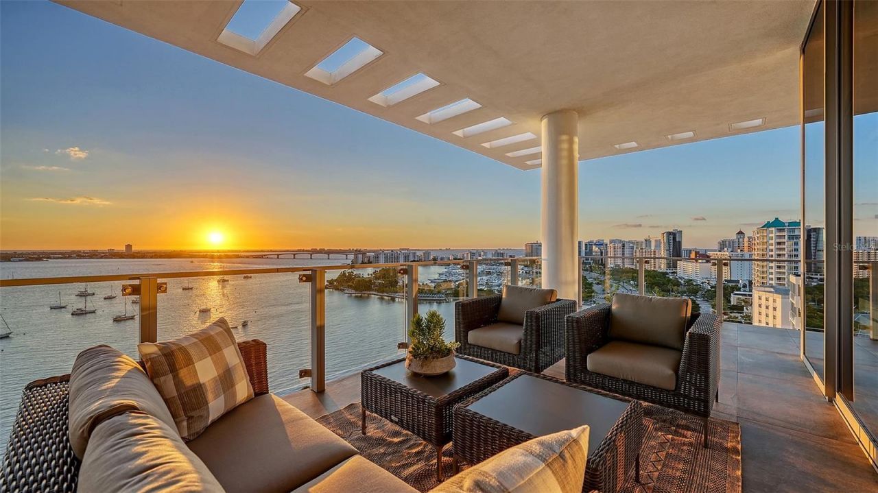 605 S Gulfstream Avenue, Unit 12, Sarasota, FL 34236 Photo