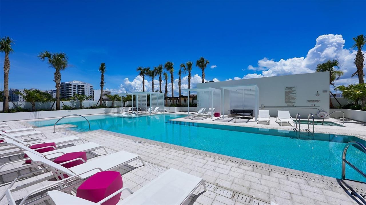 605 S Gulfstream Avenue, Unit 12, Sarasota, FL 34236 Photo