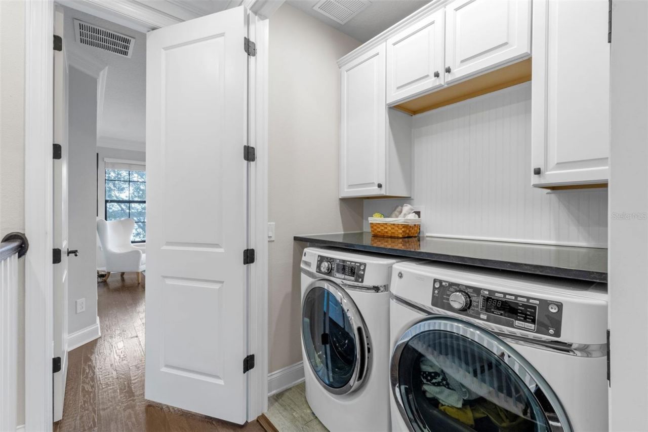 2142 Lakemont Avenue, Orlando, FL 32814 Photo