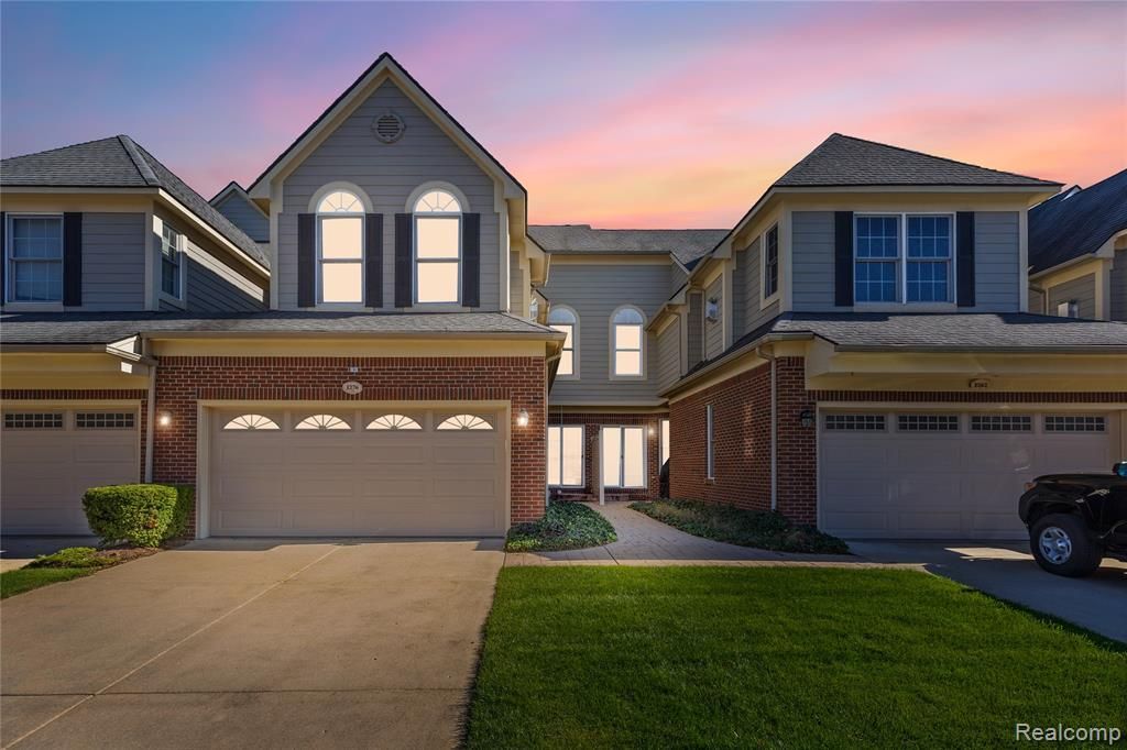 1276 W Crystal Circle, Canton, MI 48187 Main Photo