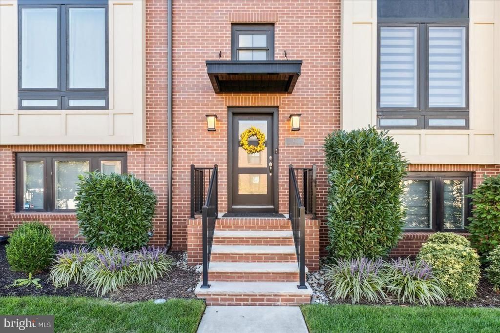 17 E Hartwick Drive, Skillman, NJ 08558 Main Photo