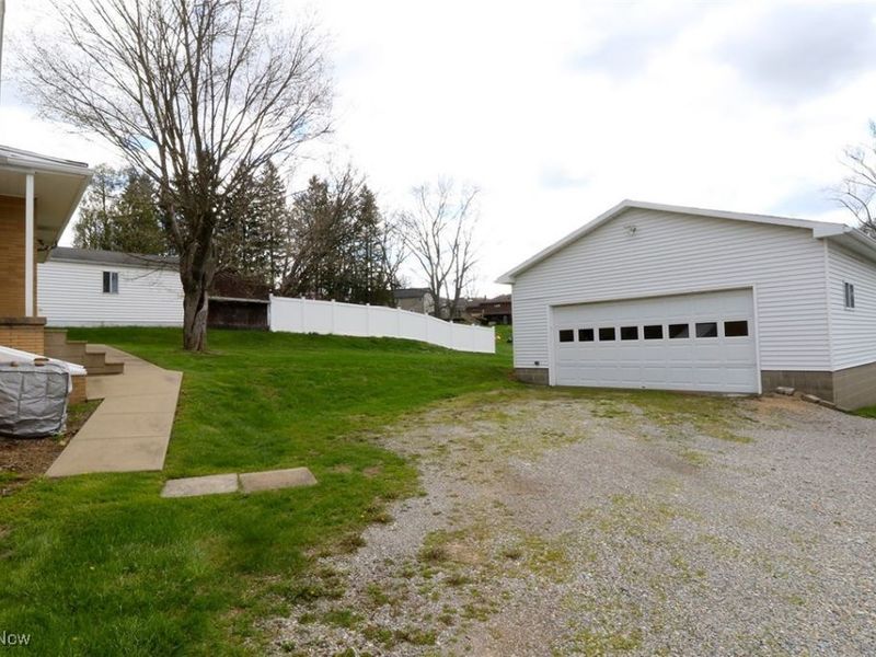 188 Meadow Road, Wintersville, OH 43953 Photo 7