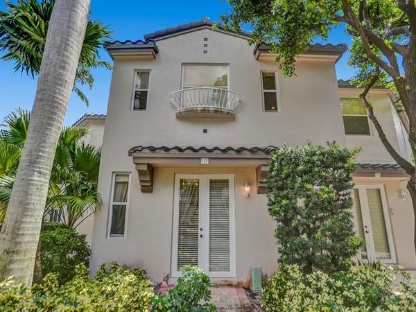 1900 Oceanwalk Lane, Unit 115, Pompano Beach, FL 33062