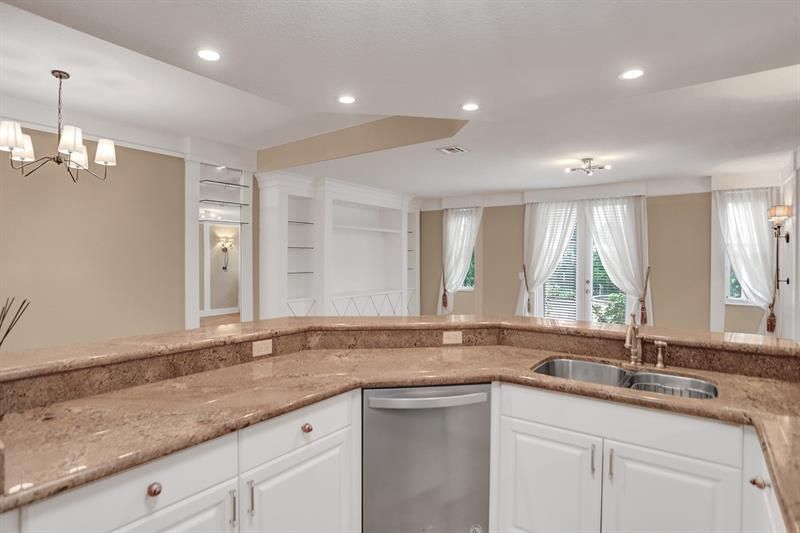 1900 Oceanwalk Lane, Unit 115, Pompano Beach, FL 33062 Photo