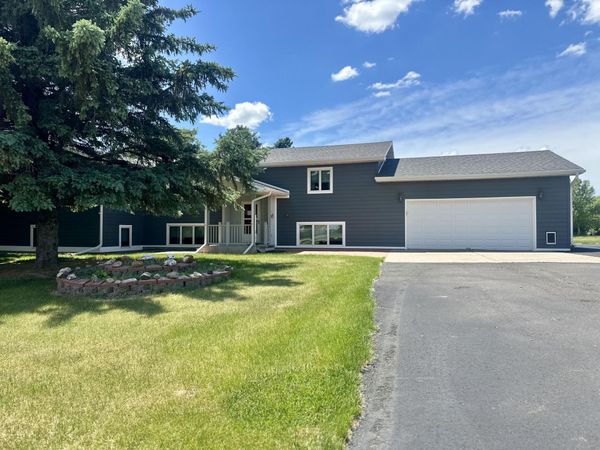 2821 Oxford Court, Pierre, SD 57501