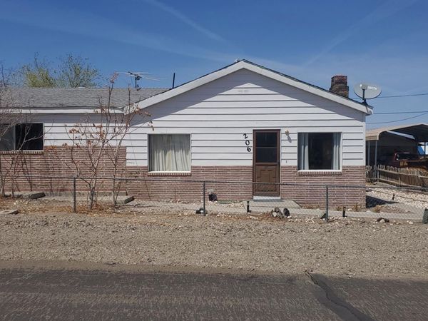 206 12th Street, Mina, NV 89422