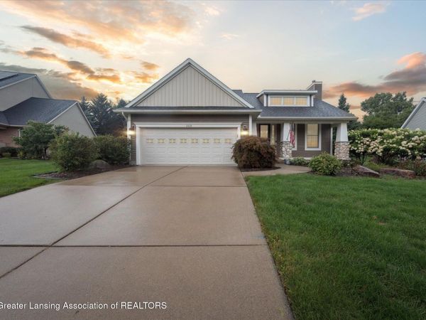 13132 Addington Drive, DeWitt, MI 48820