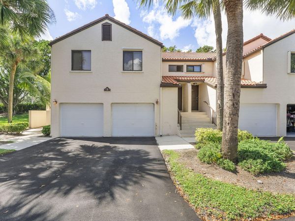 5 Via De Casas Sur, Unit 201, Boynton Beach, FL 33426