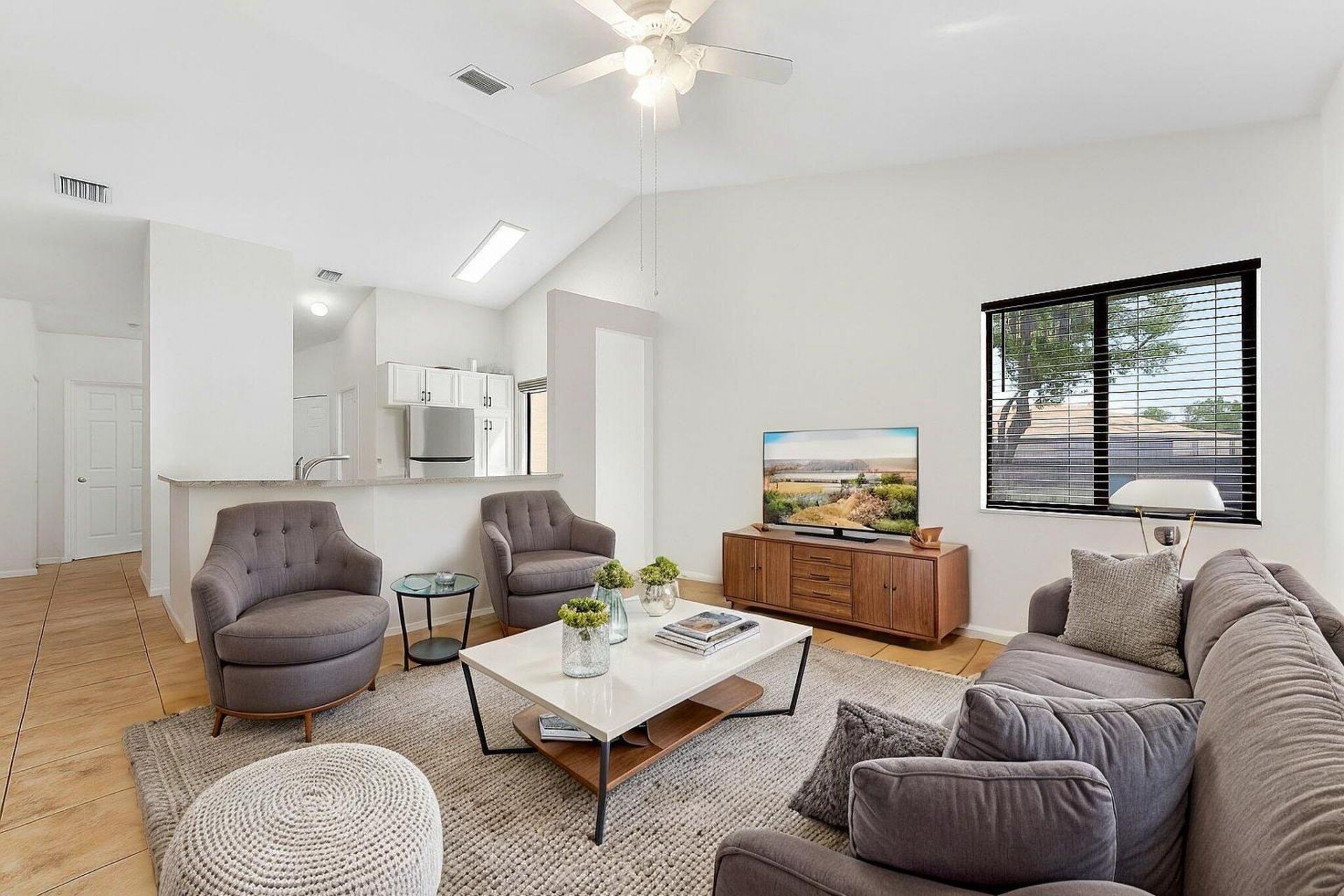 5 Via De Casas Sur, Unit 201, Boynton Beach, FL 33426 Photo