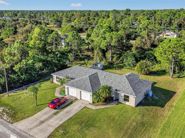 710/712 CREUSET AVENUE S, LEHIGH ACRES, FL 33974