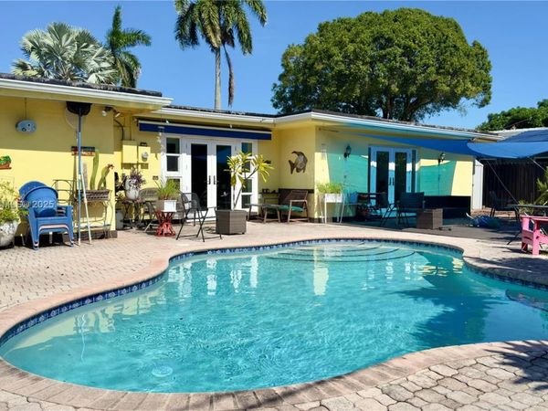 800 NW 29th St, Wilton Manors, FL 33311