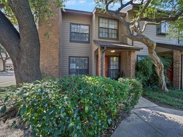 9910 Royal Lane, Unit 601, Dallas, TX 75231