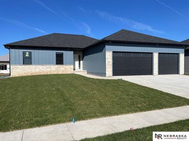 7900 Augustine Avenue, Lincoln, NE 68516