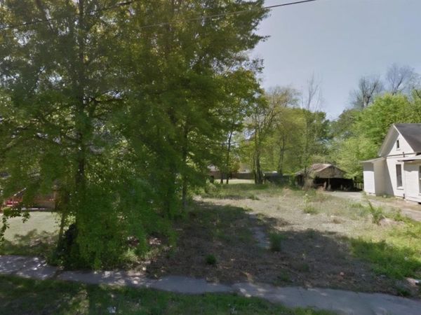 808 W 15th Avenue, Pine Bluff, AR 71601