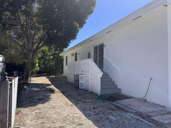 969 Plantation Rd Road, KEY LARGO, FL 33037