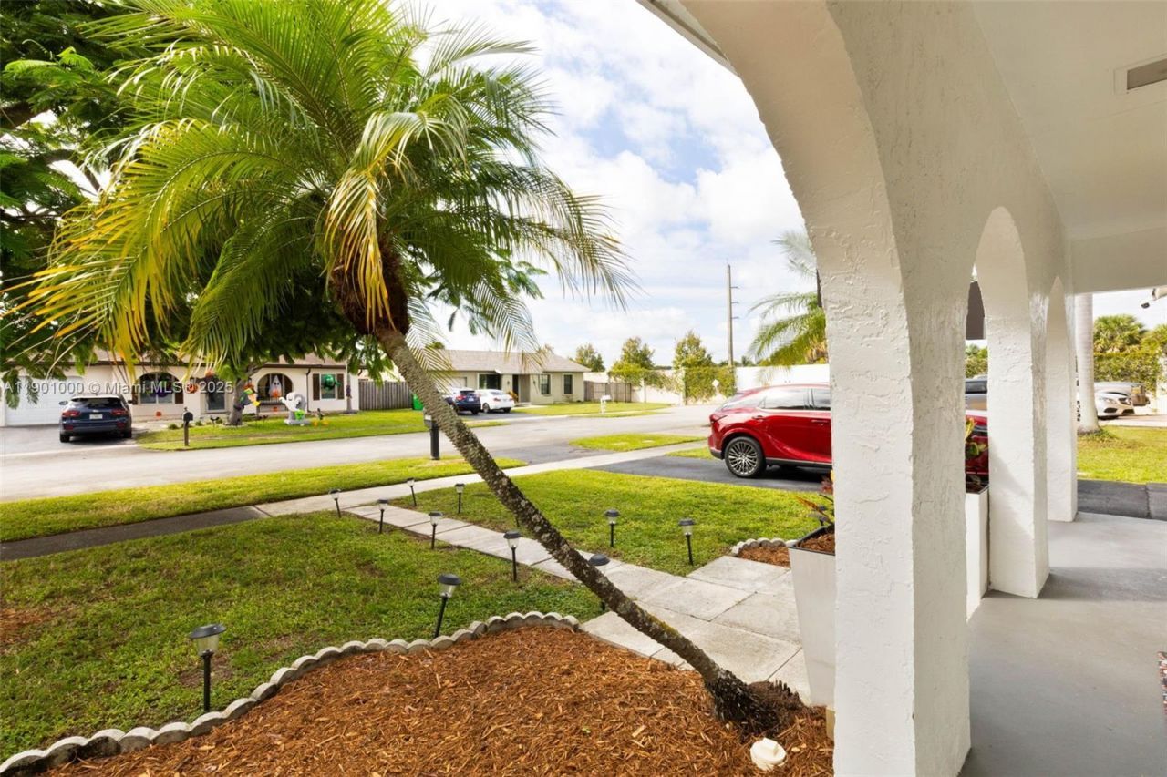 11145 NW 27th St, Sunrise, FL 33322 Photo