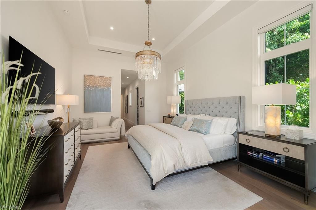 150 6th St N, Naples, FL 34102 Photo