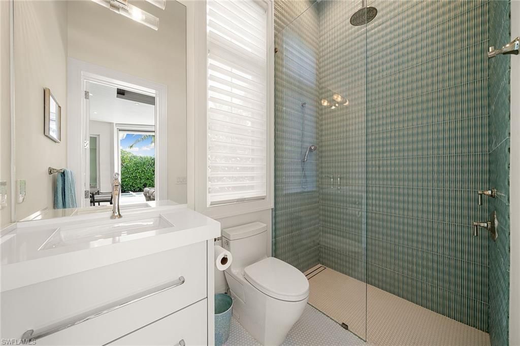 150 6th St N, Naples, FL 34102 Photo