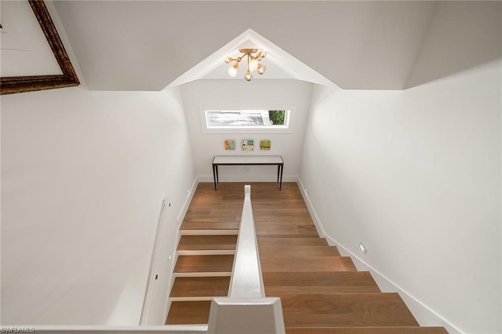 150 6th St N, Naples, FL 34102 Photo