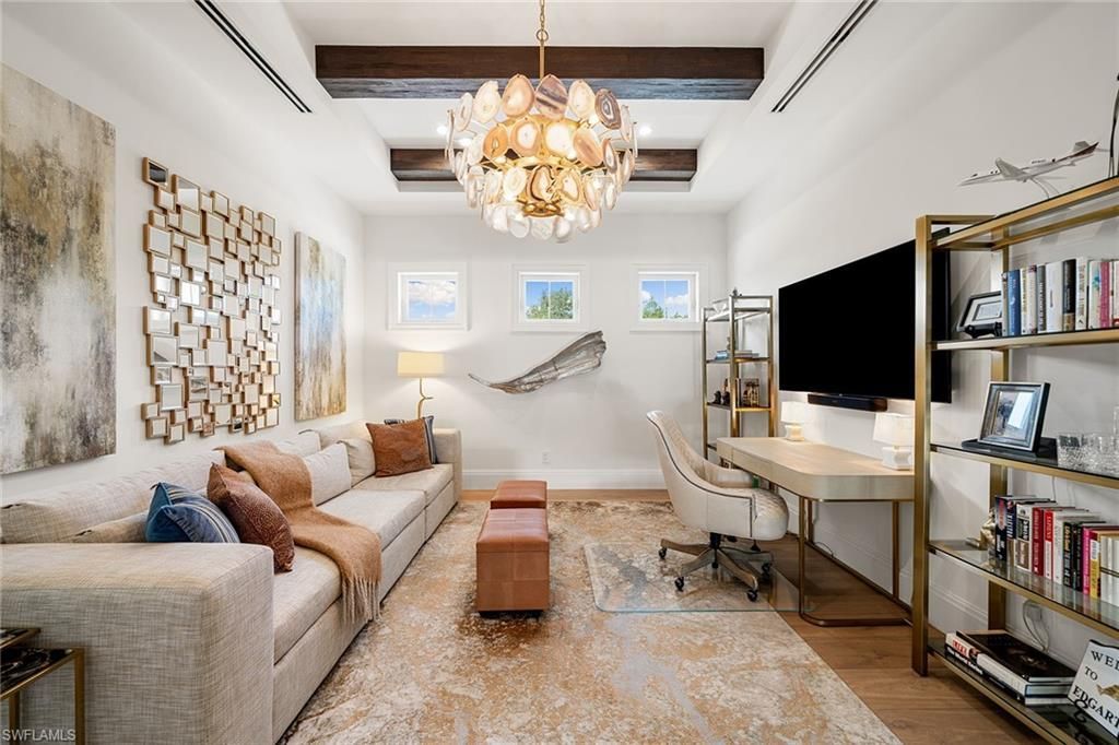 150 6th St N, Naples, FL 34102 Photo