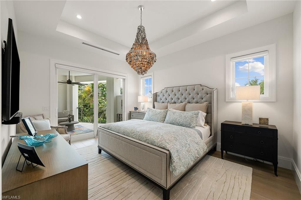 150 6th St N, Naples, FL 34102 Photo