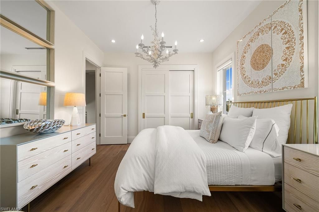 150 6th St N, Naples, FL 34102 Photo