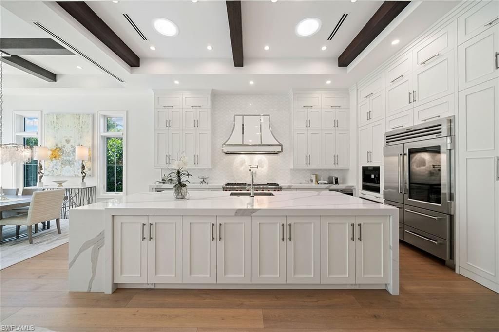 150 6th St N, Naples, FL 34102 Photo