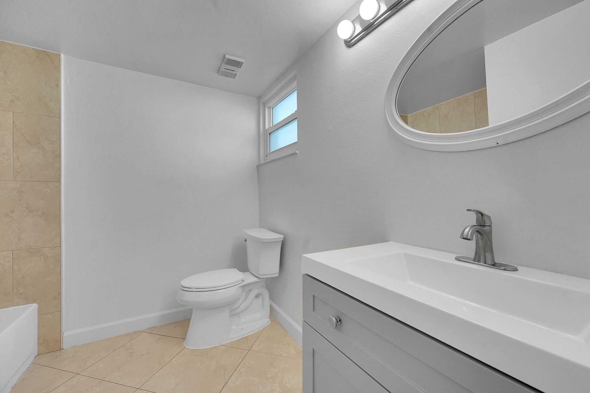 1548 SE Royal Green Circle, Unit M108, Port Saint Lucie, FL 34952 Photo