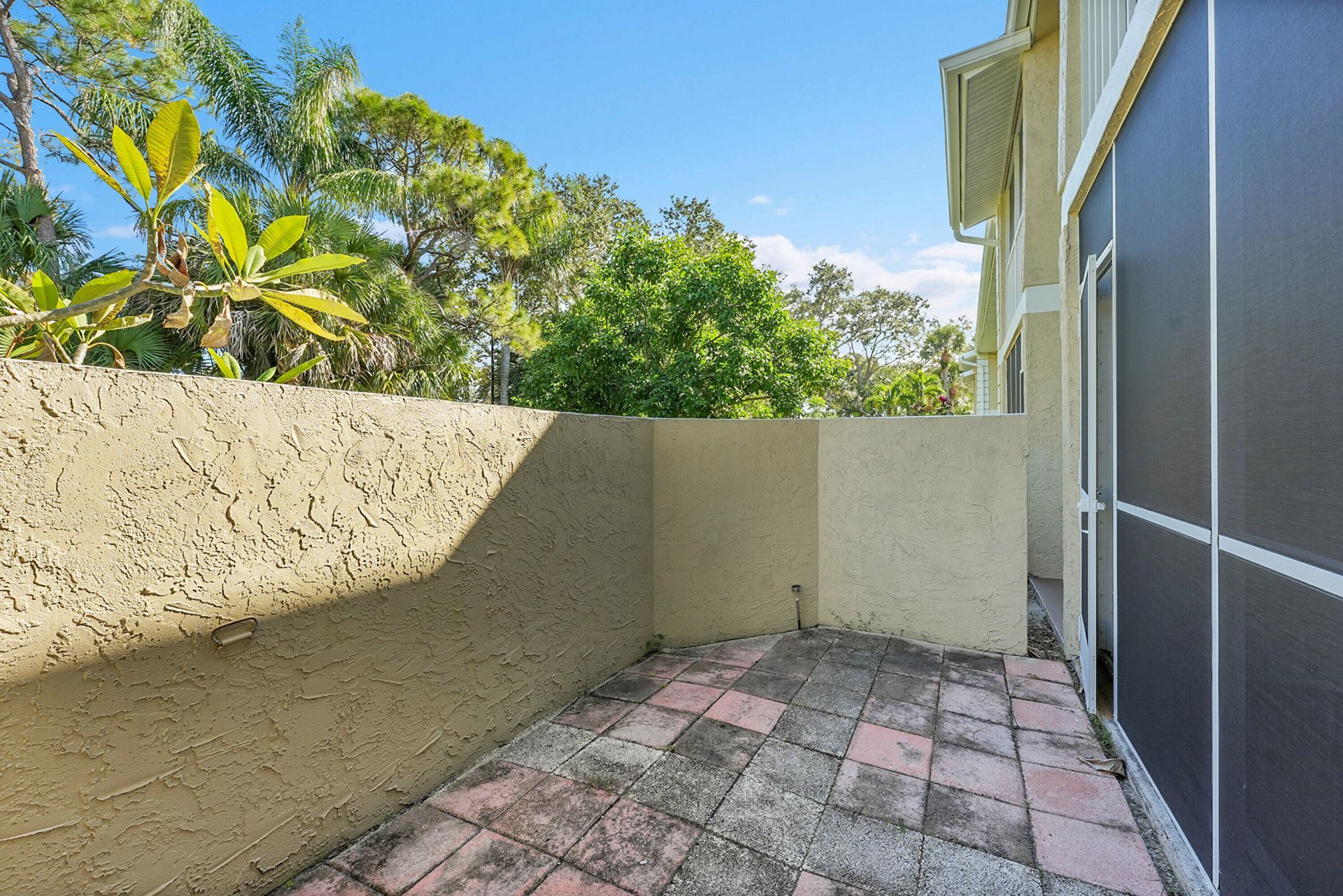 1548 SE Royal Green Circle, Unit M108, Port Saint Lucie, FL 34952 Photo