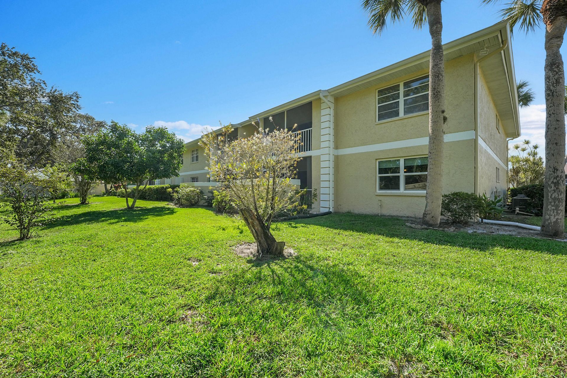 1548 SE Royal Green Circle, Unit M108, Port Saint Lucie, FL 34952 Photo