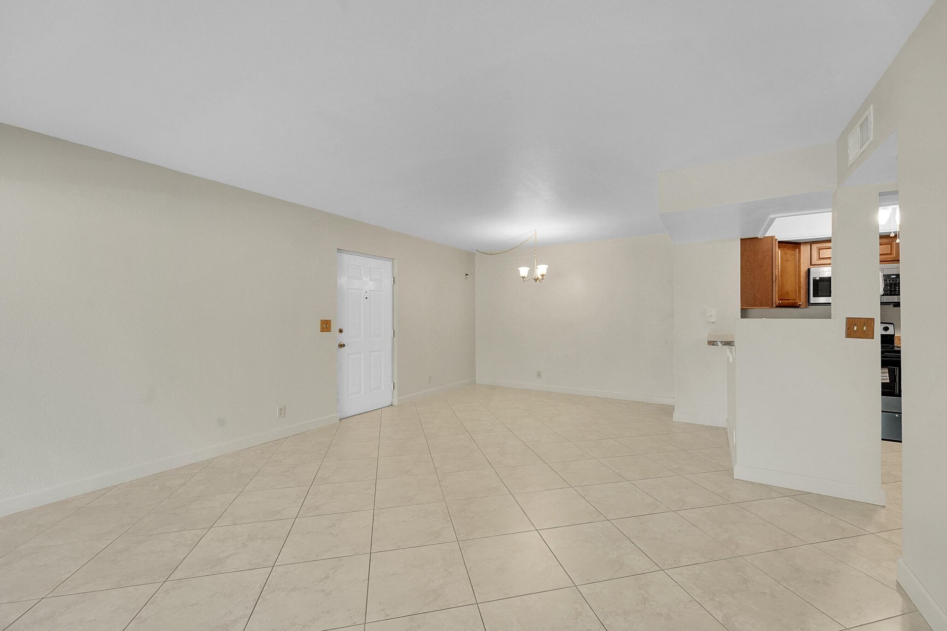 1548 SE Royal Green Circle, Unit M108, Port Saint Lucie, FL 34952 Photo
