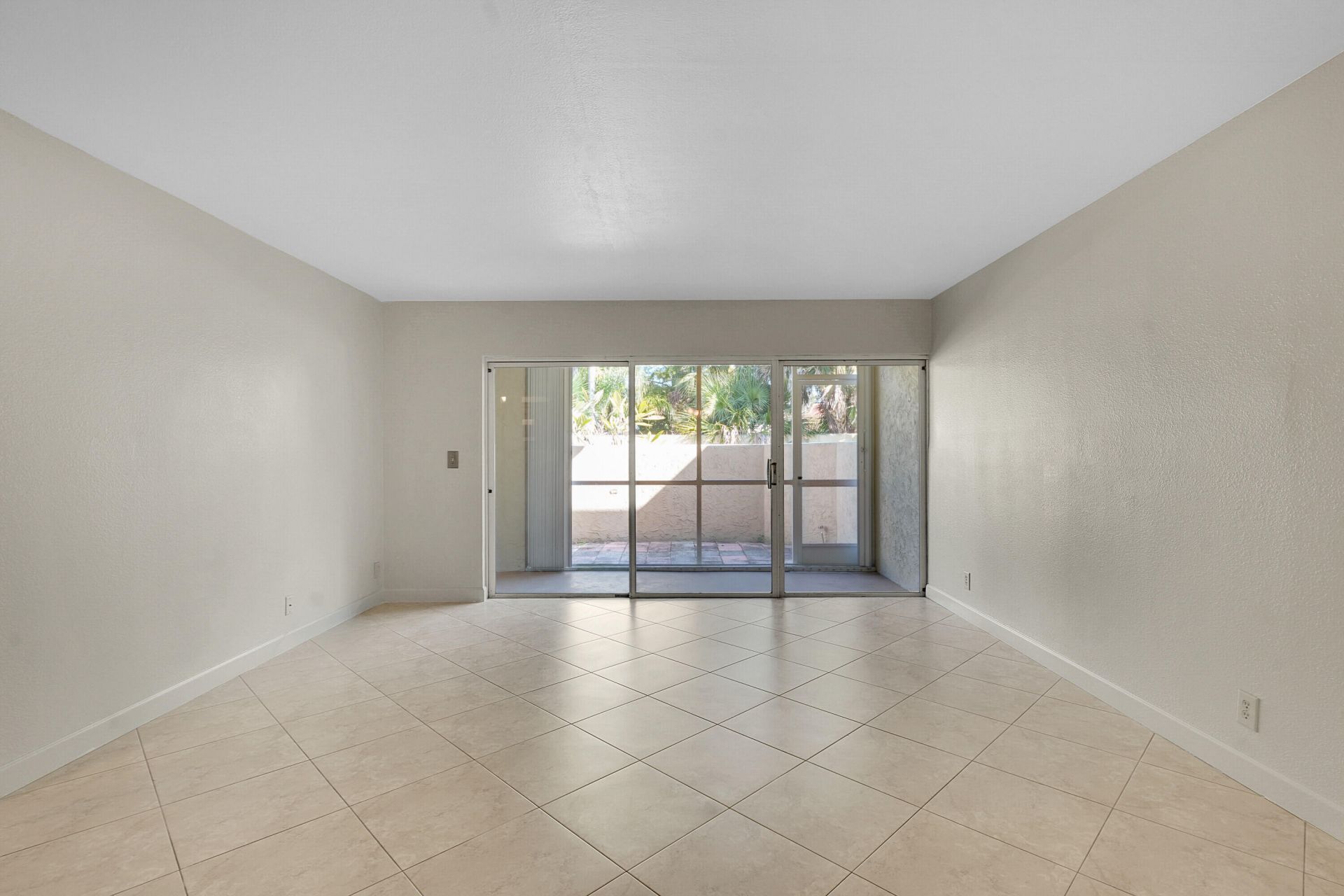 1548 SE Royal Green Circle, Unit M108, Port Saint Lucie, FL 34952 Photo