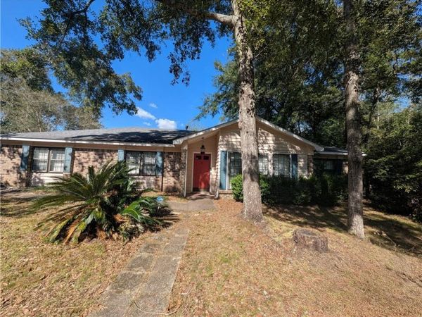 5508 White Pine Drive, Mobile, AL 36693