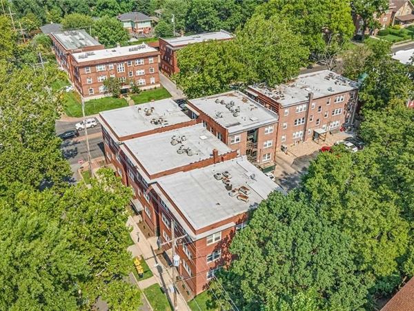 3727 Southwest Trafficway, Kansas City, MO 64111