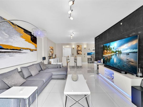 3001 S Ocean Dr, Unit 1513, Hollywood, FL 33019