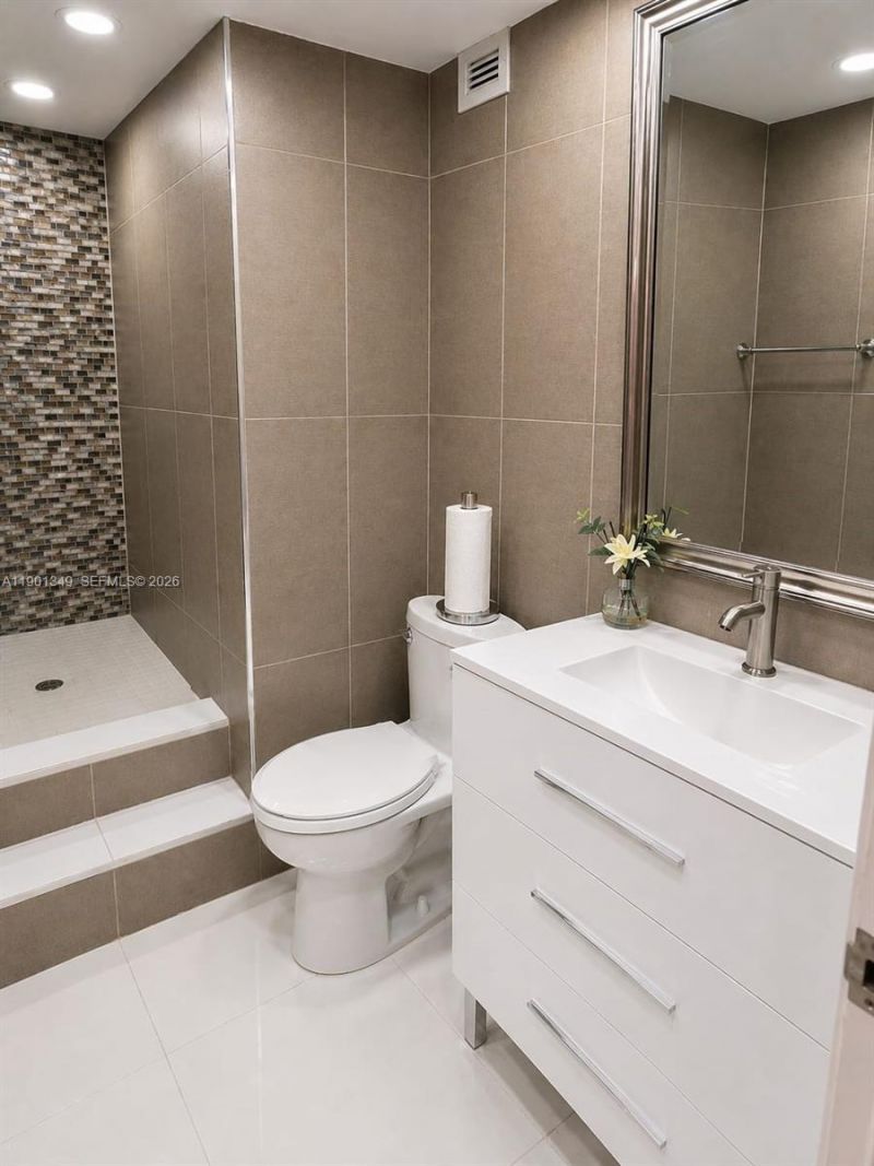 3001 S Ocean Dr, Unit 1513, Hollywood, FL 33019 Photo