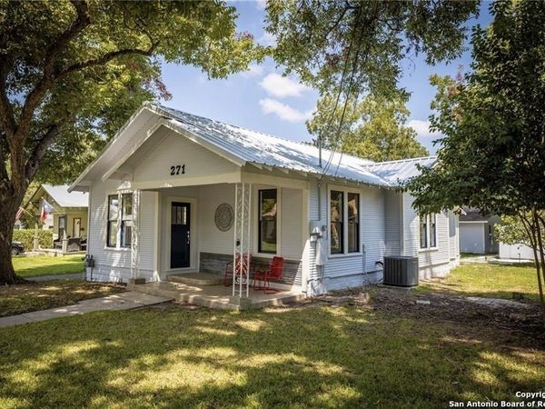 271 S Willow Avenue, New Braunfels, TX 78130
