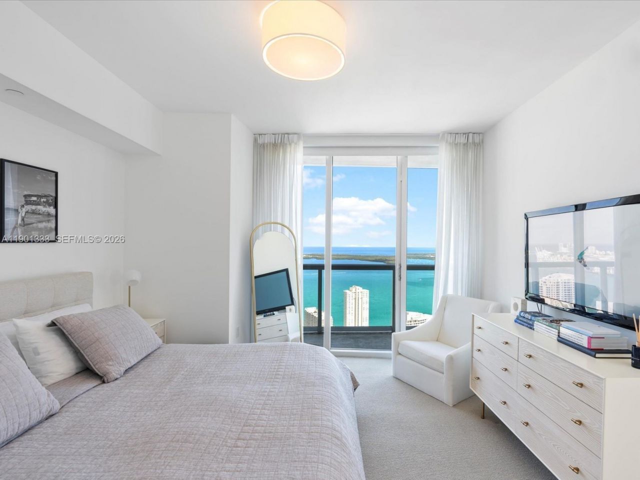 475 Brickell Ave, Unit 5507, Miami, FL 33131 Photo