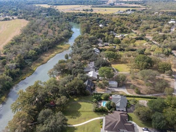 114 Navajo Trail, Seguin, TX 78155