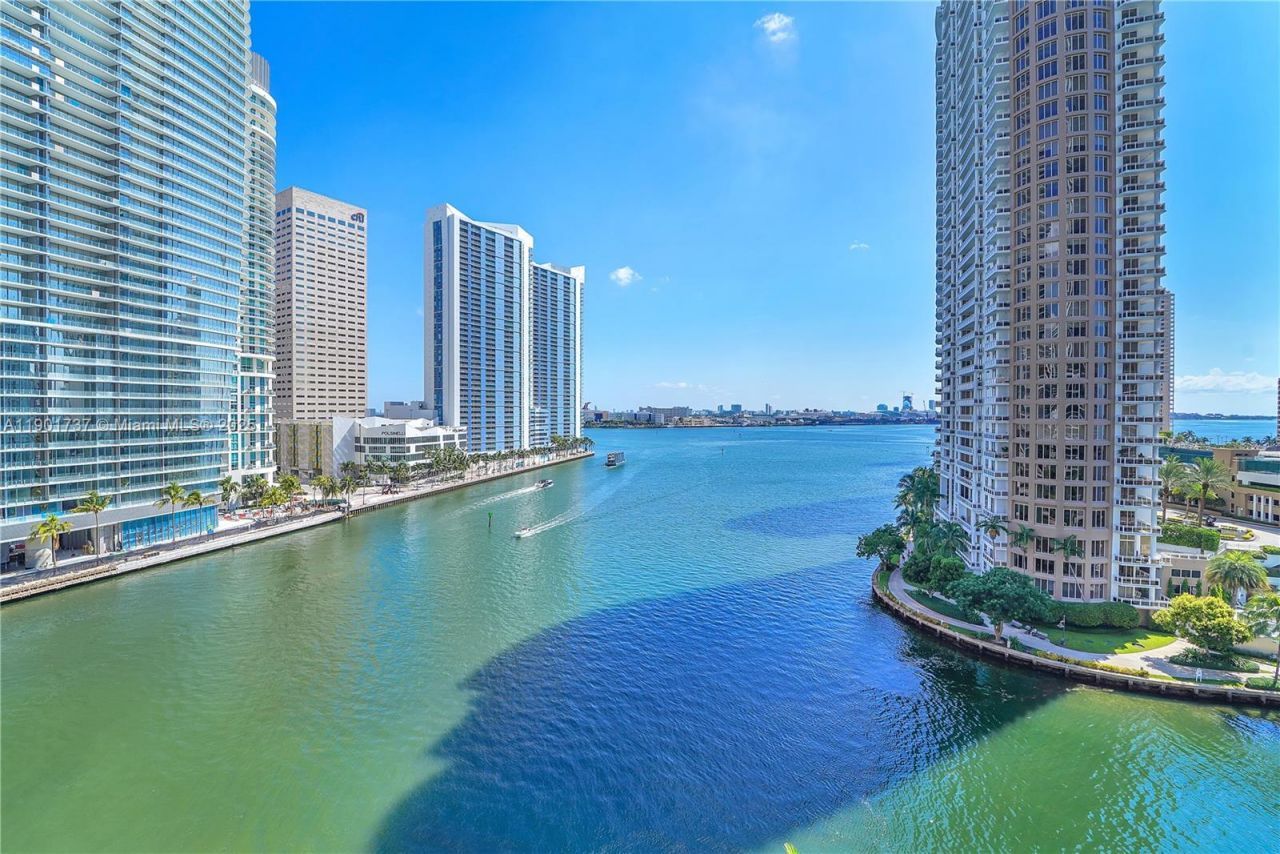 465 Brickell Ave, Unit 1001, Miami, FL 33131 Photo
