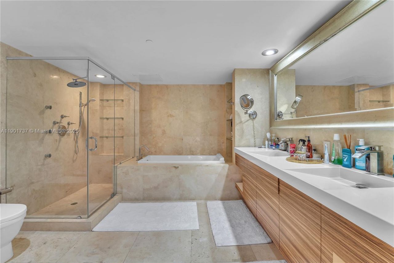 465 Brickell Ave, Unit 1001, Miami, FL 33131 Photo